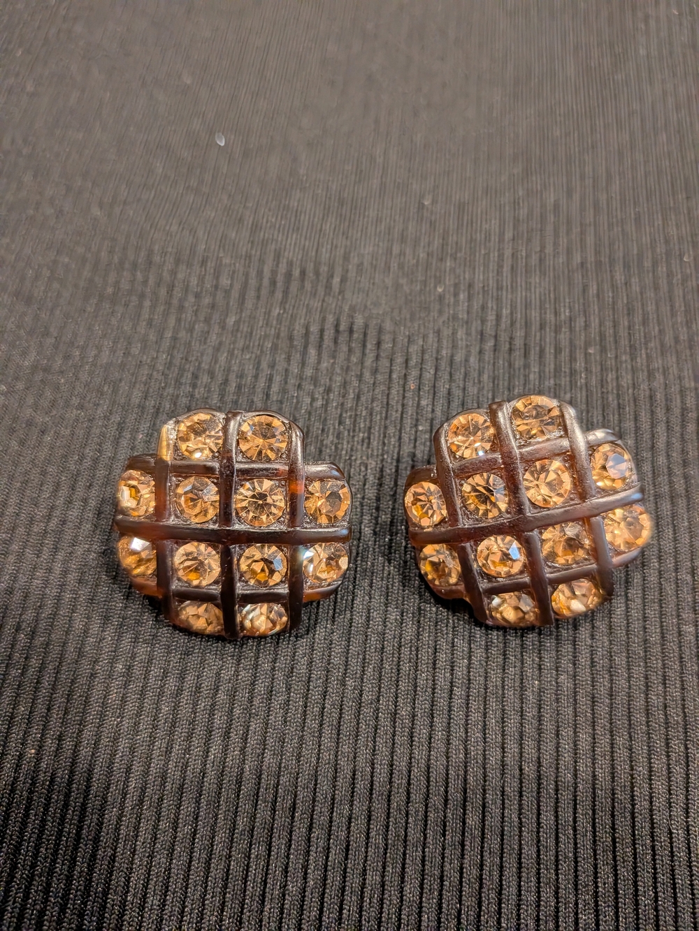 B#5: Kanplott Ambe Colored Clip-On Earrings Designed By Miranda Konstantin